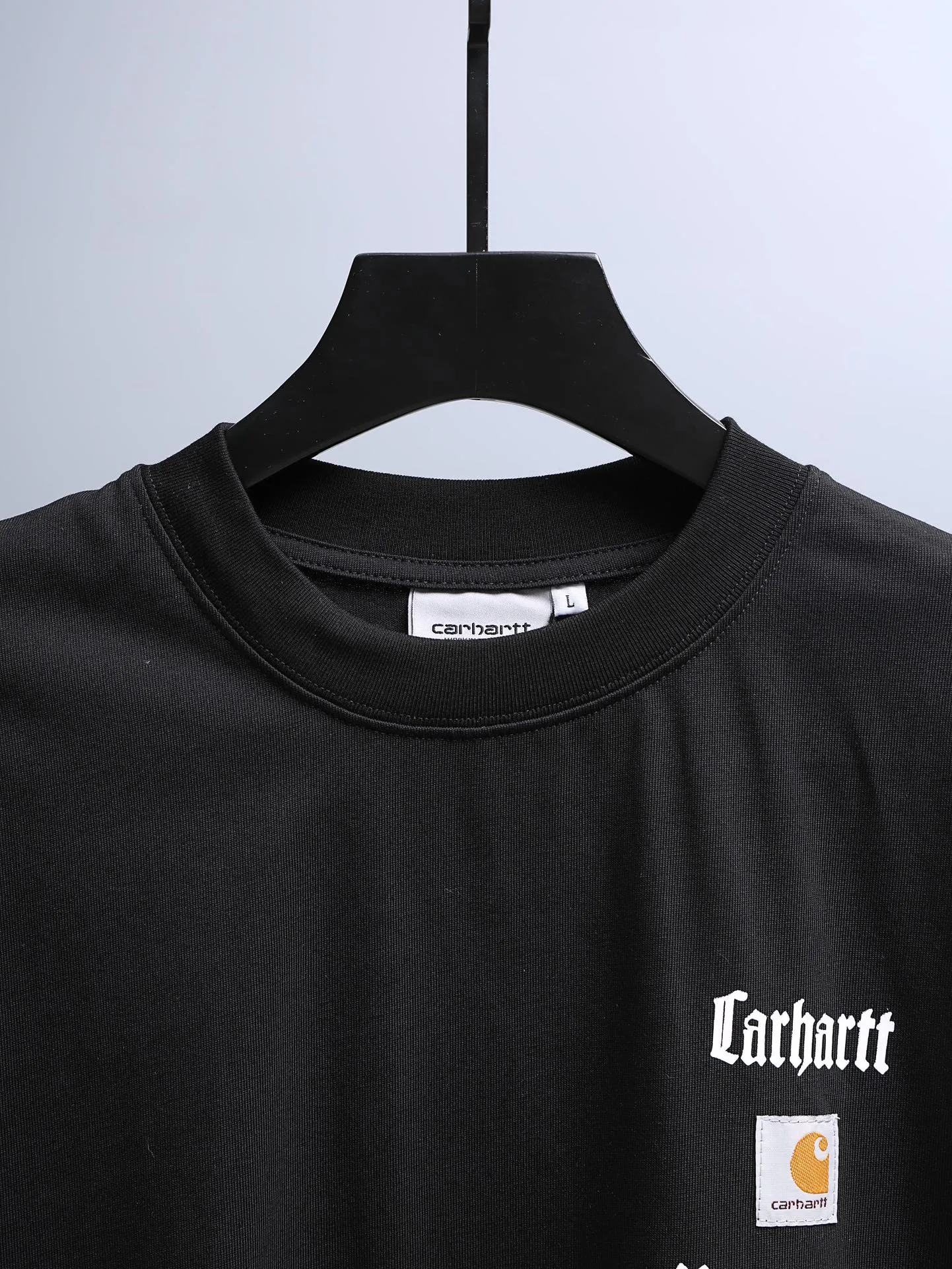 Carhartt 2꯭0꯭2꯭6 new spring and summer models ❤️ original ⌚️ high version Carhartt fabric is made of high-density pure cotton, does not deform or shrink. Process introduction: double-line movement. The chest logo uses high-quality printing technology + small label. Color: Black SIZE: M-XXL